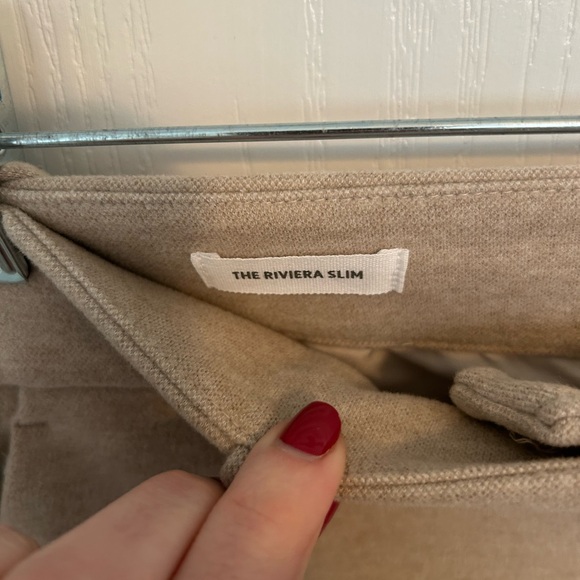 Stylish Tan Cropped Pants - Picture 3 of 4